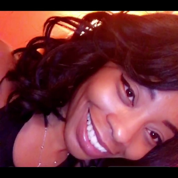 Welcome to my closet - Picture 6 of 8